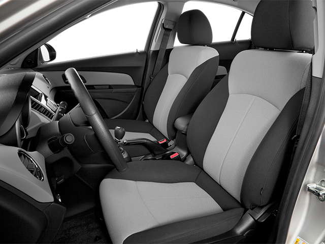 2013 Chevrolet Cruze LS Auto