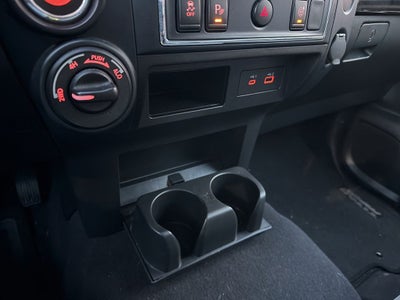 2023 Nissan Titan SV