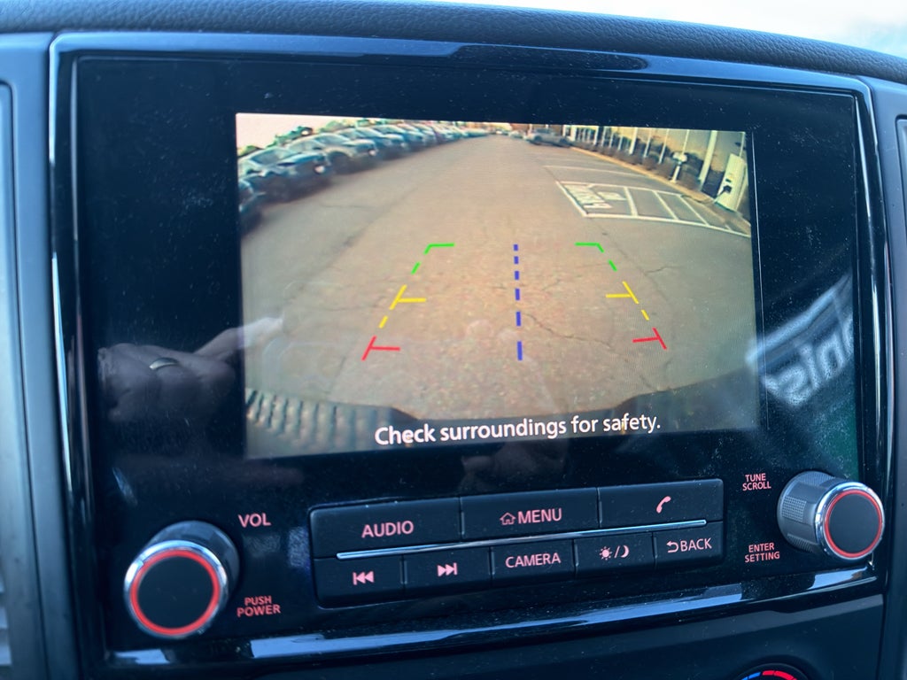 2023 Nissan Titan SV