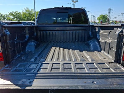 2023 Nissan Titan SV