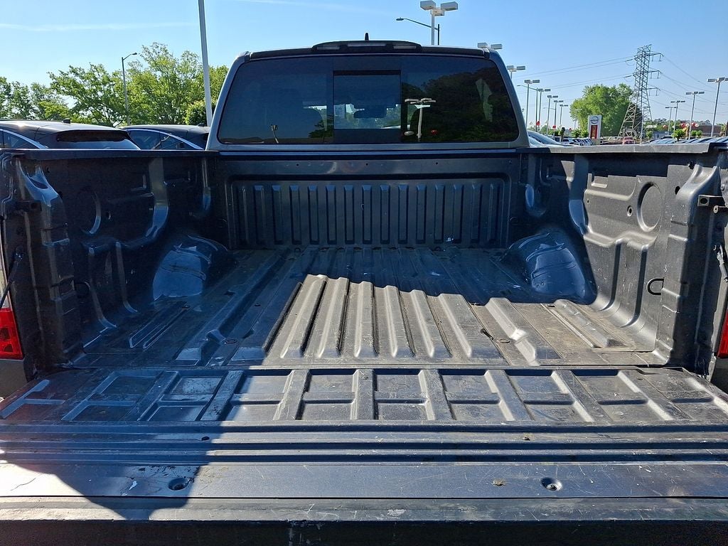 2023 Nissan Titan SV