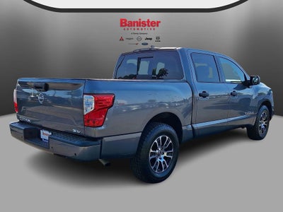 2023 Nissan Titan SV