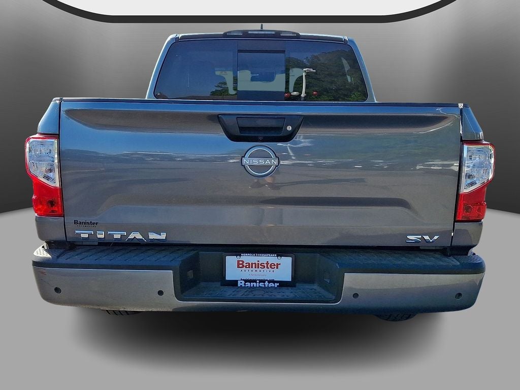 2023 Nissan Titan SV