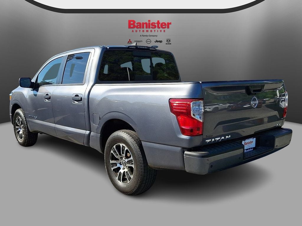 2023 Nissan Titan SV