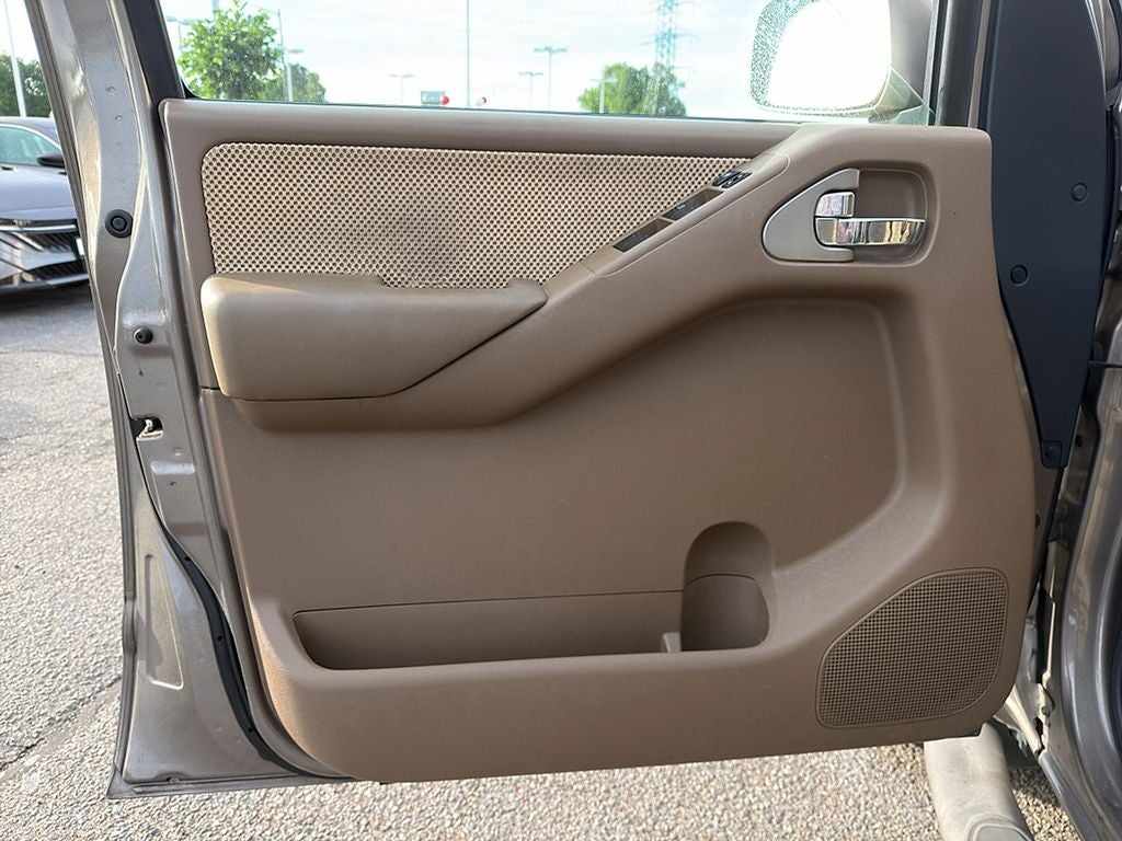 2005 Nissan Frontier LE