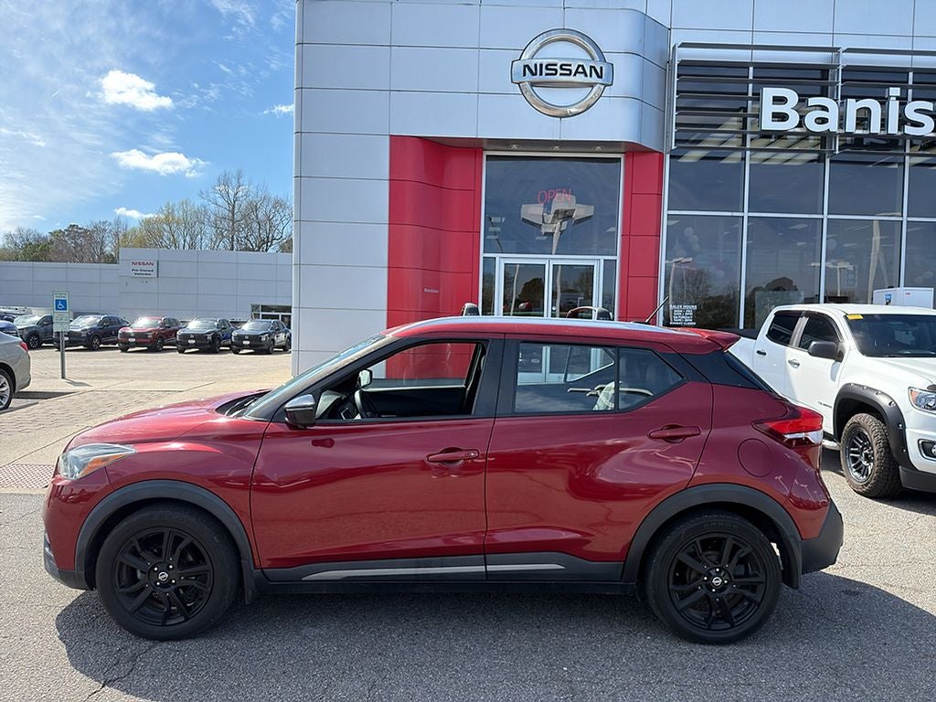 2020 Nissan Kicks SR