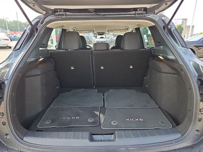 2025 Nissan Kicks S