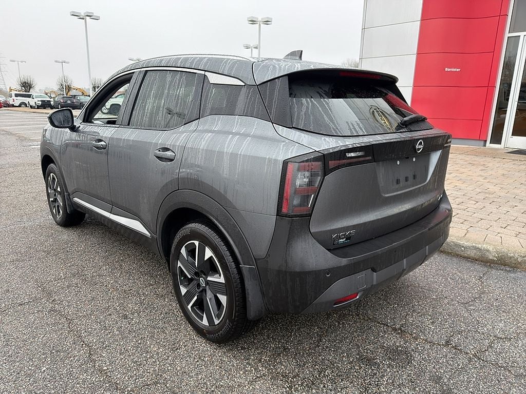 2025 Nissan Kicks SV