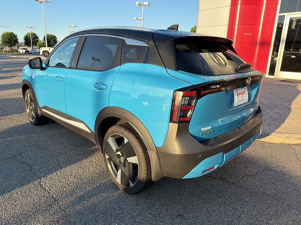 2025 Nissan Kicks SR