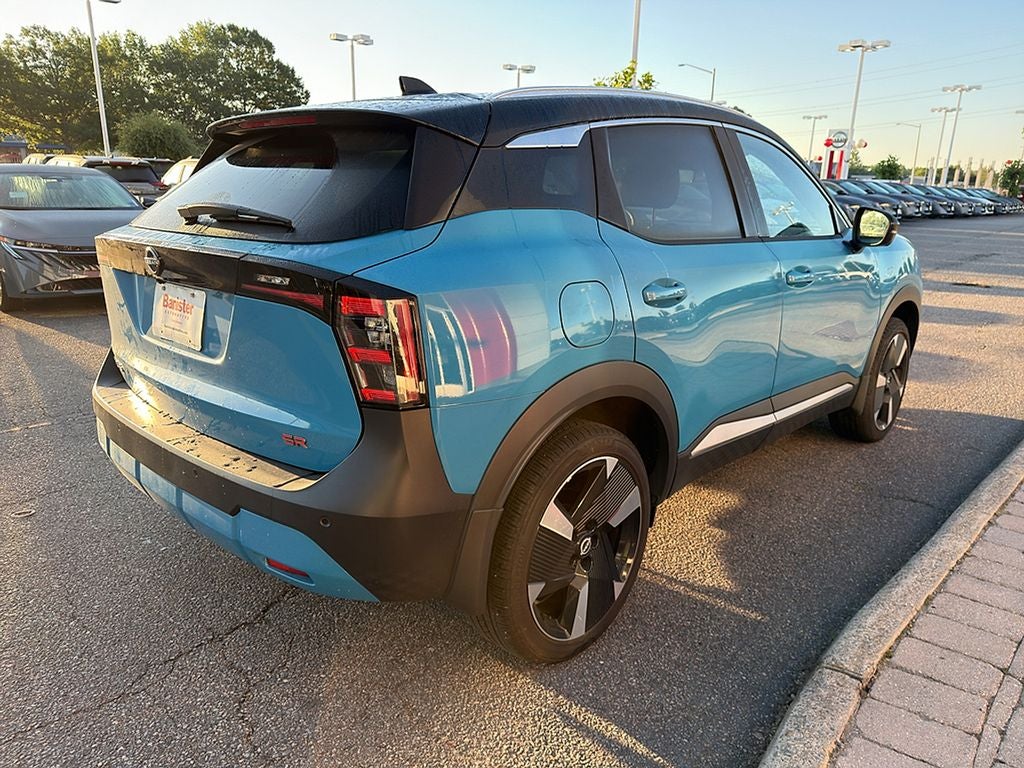 2025 Nissan Kicks SR