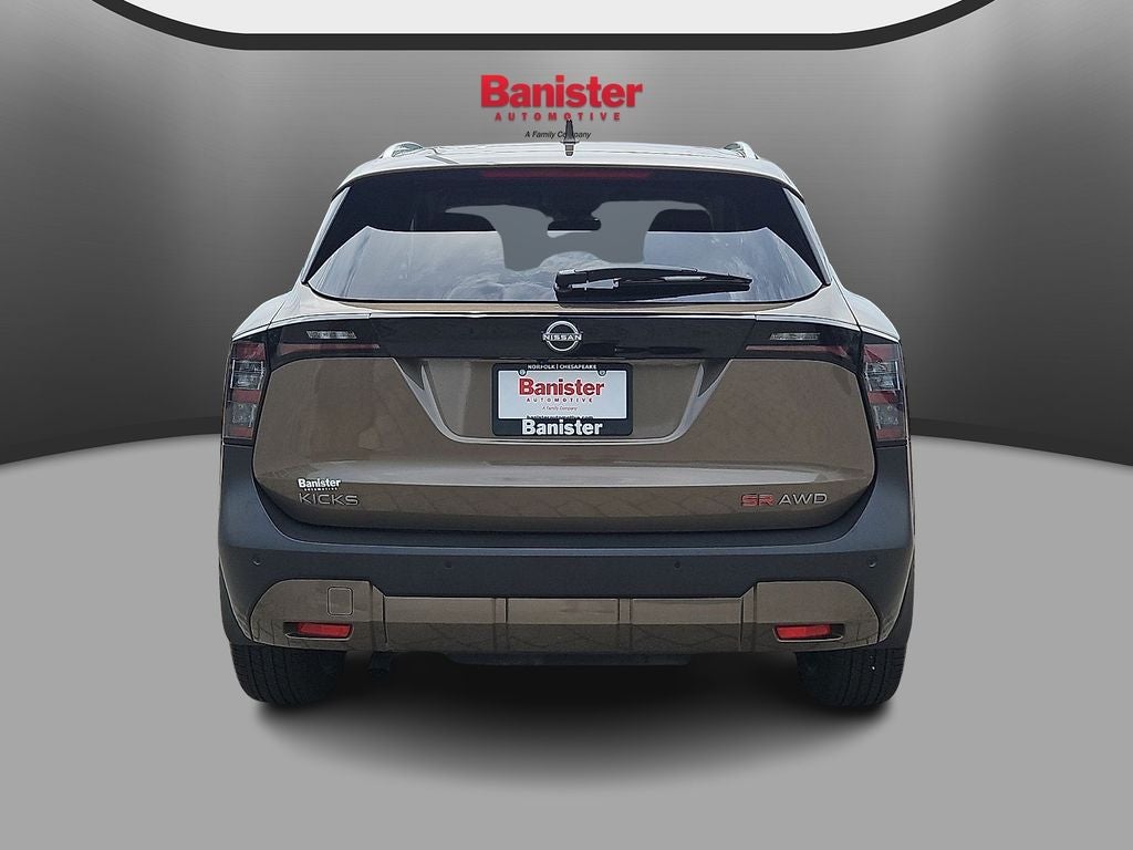 2025 Nissan Kicks SR