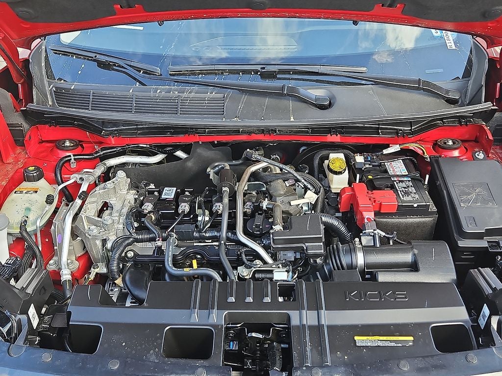 2025 Nissan Kicks SR