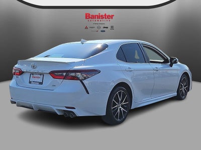 2024 Toyota Camry SE