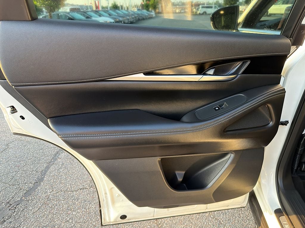 2023 INFINITI QX60 PURE