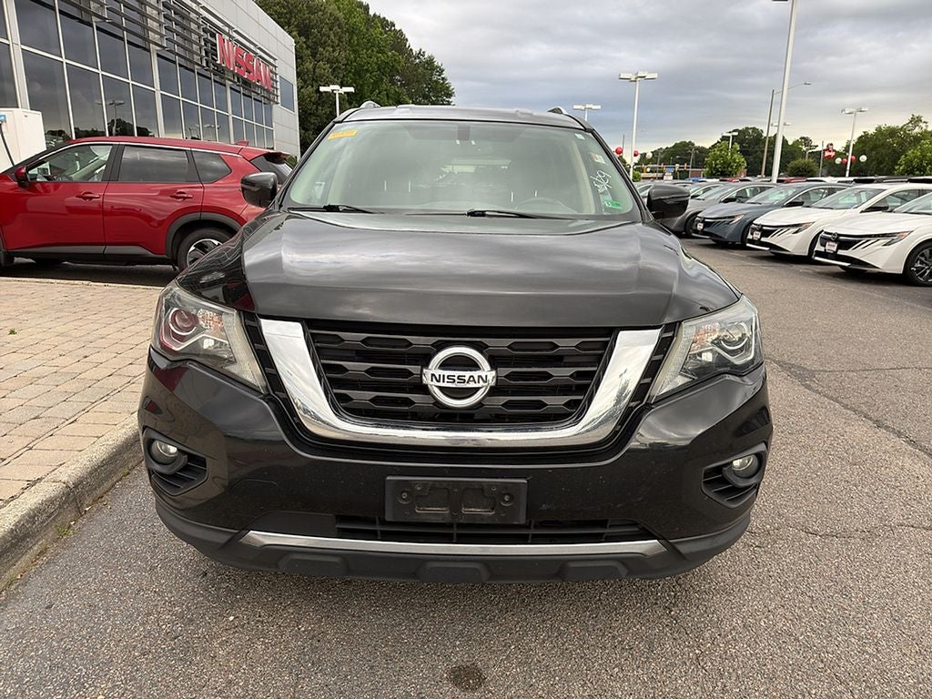 2020 Nissan Pathfinder SV