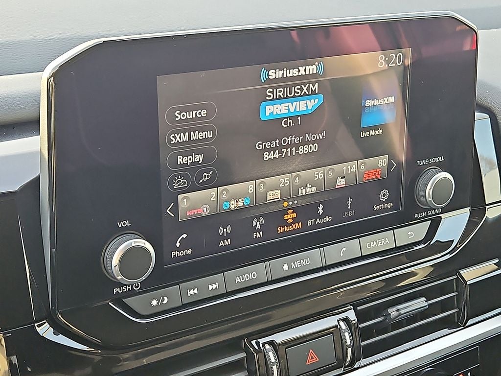 2025 Nissan Pathfinder SV