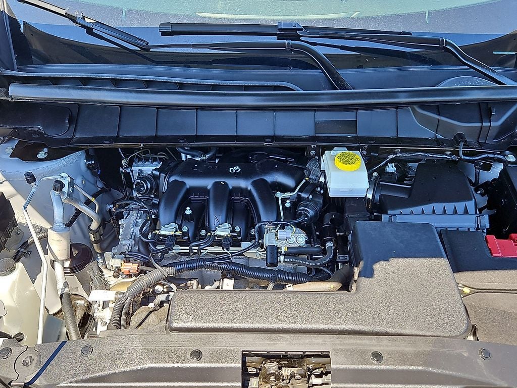 2023 Nissan Pathfinder SV