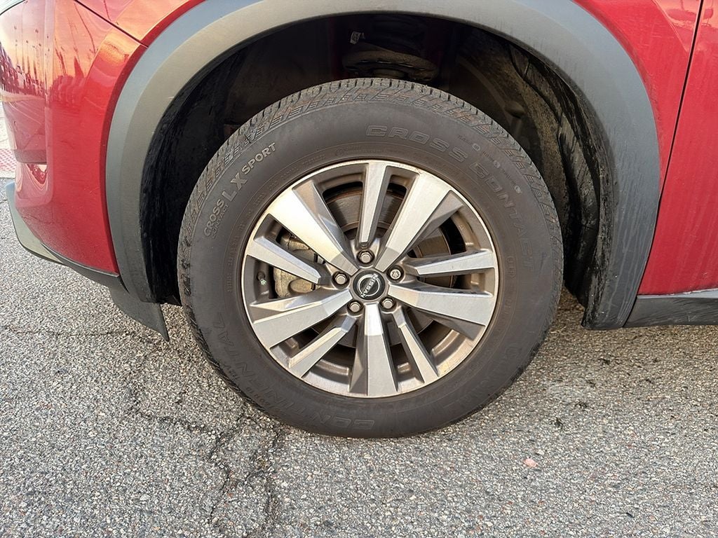 2022 Nissan Pathfinder SL