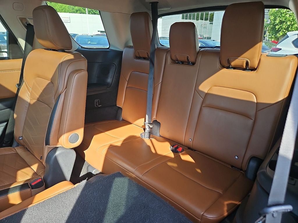 2022 Nissan Pathfinder Platinum