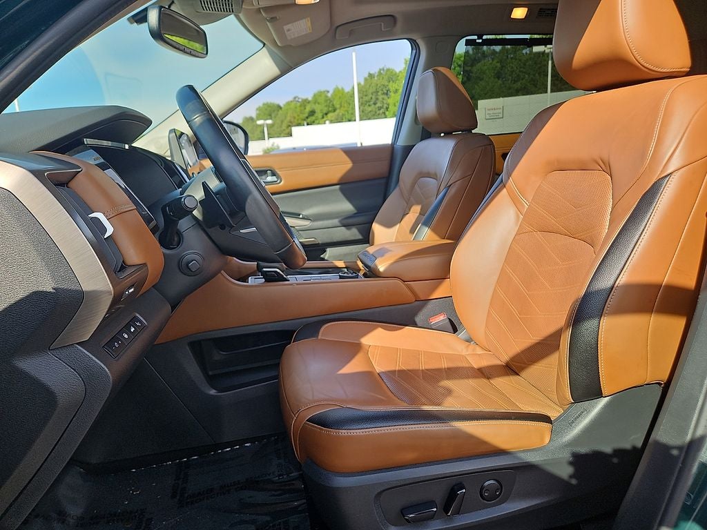 2022 Nissan Pathfinder Platinum