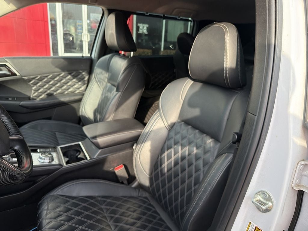 2023 Mitsubishi Outlander SEL