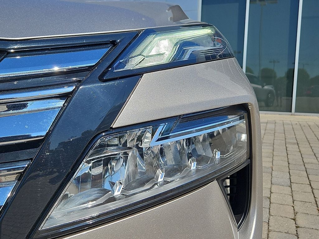 2025 Nissan Rogue Platinum
