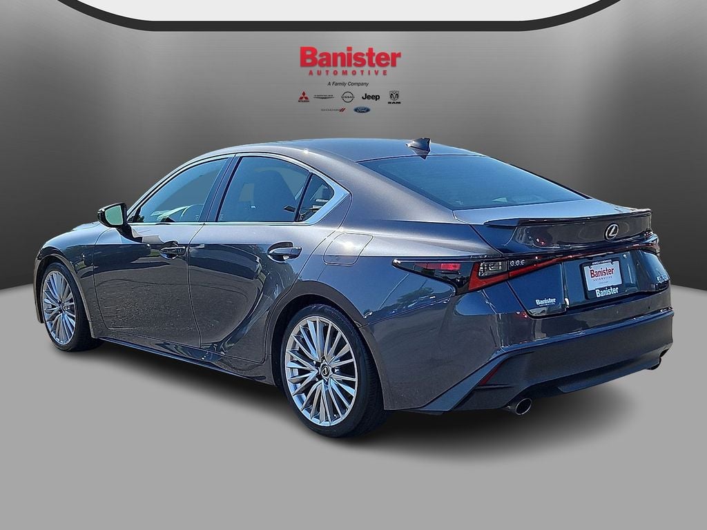 2022 Lexus IS 300 Base
