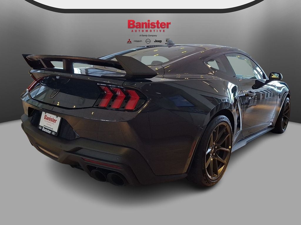 2025 Ford Mustang Dark Horse