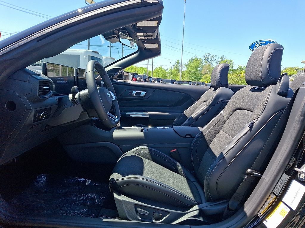 2025 Ford Mustang EcoBoost