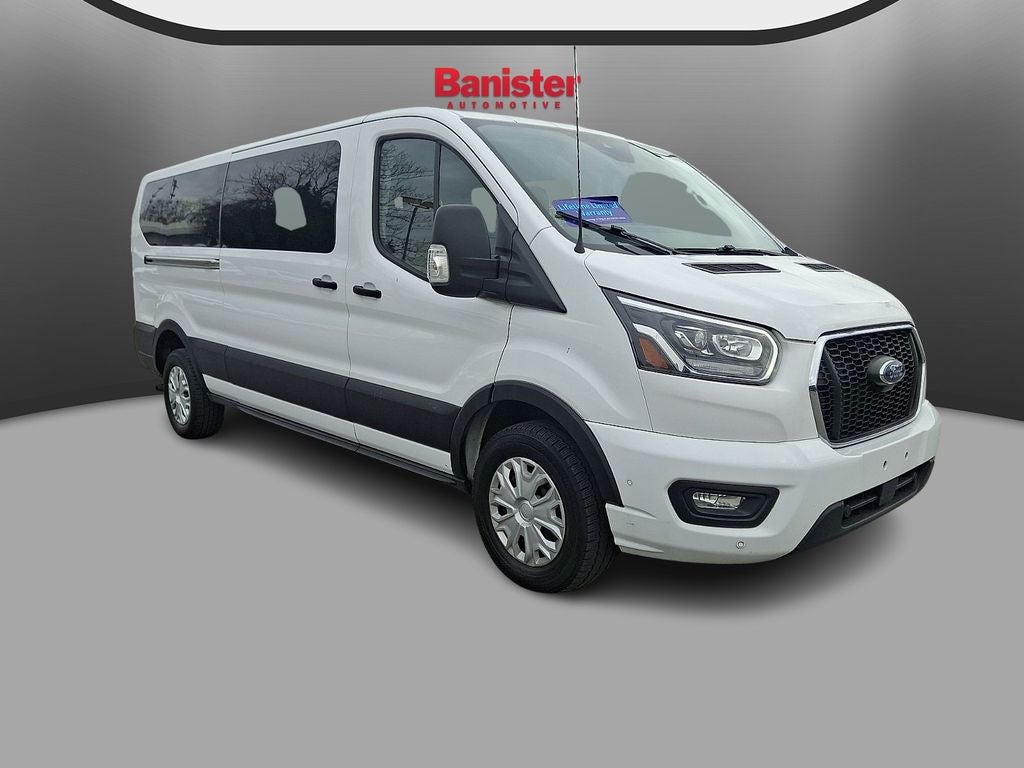 2023 Ford Transit Wagon XLT