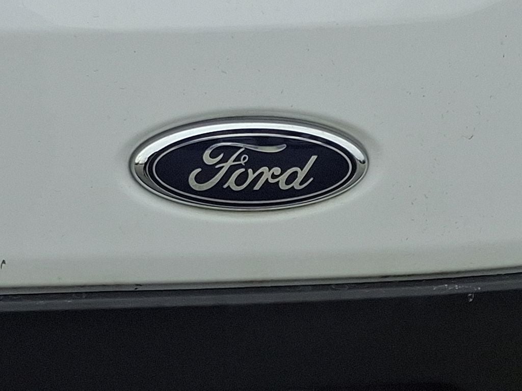 2023 Ford Transit Wagon XLT