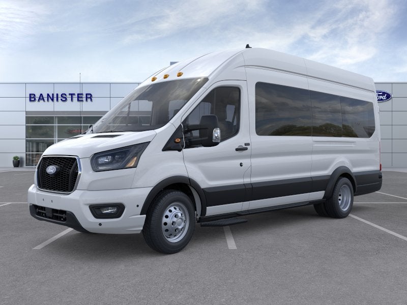 2026 Ford Transit Wagon XLT