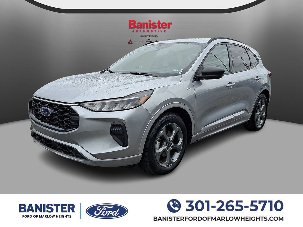 2023 Ford Escape ST-Line FWD's photo