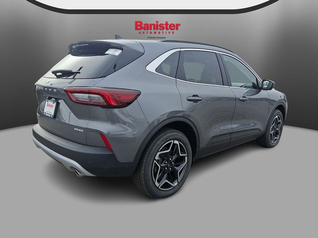 2026 Ford Escape Platinum