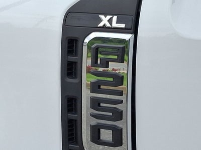 2025 Ford F-250 XL