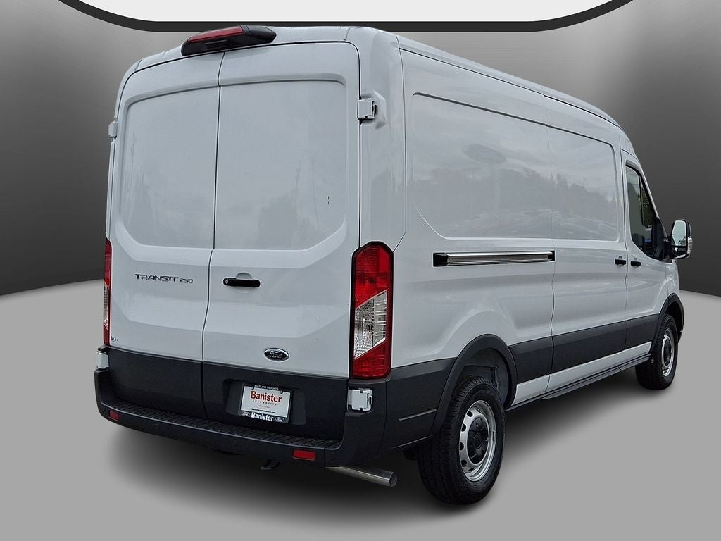 2025 Ford Transit Van Base