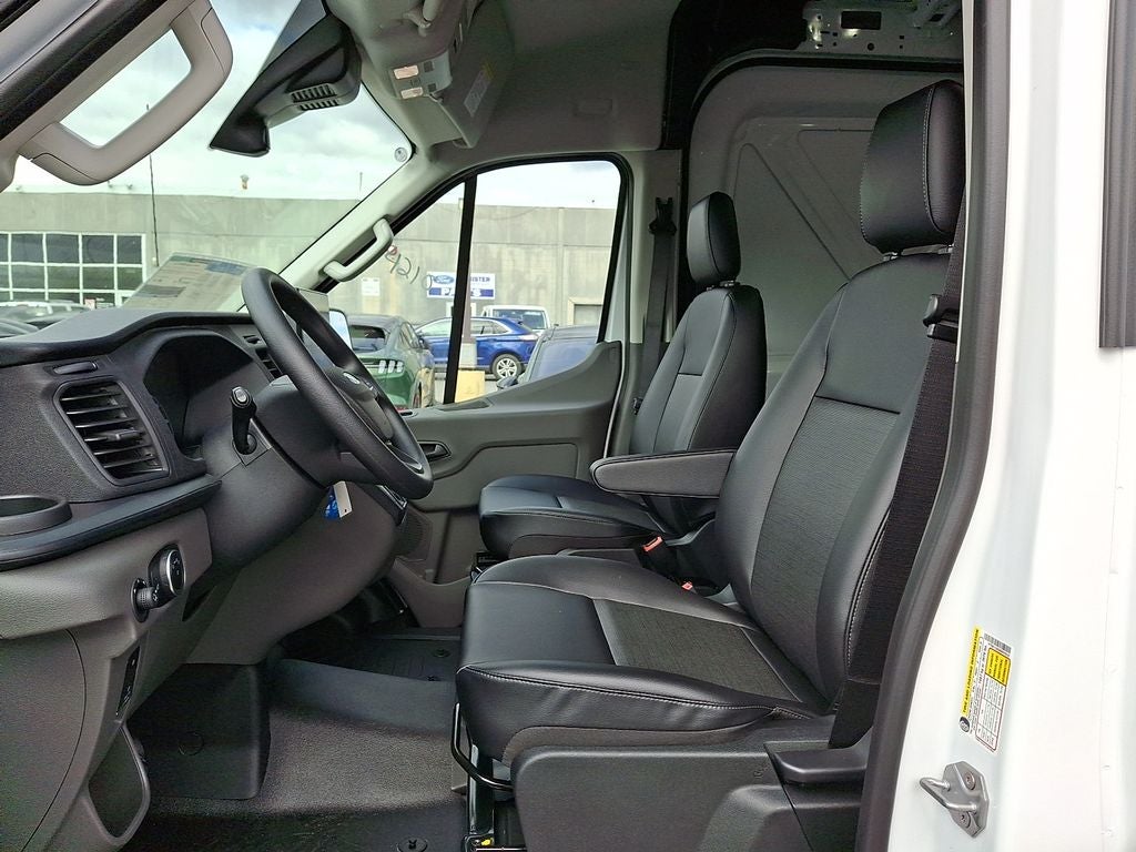 2025 Ford Transit Van Base