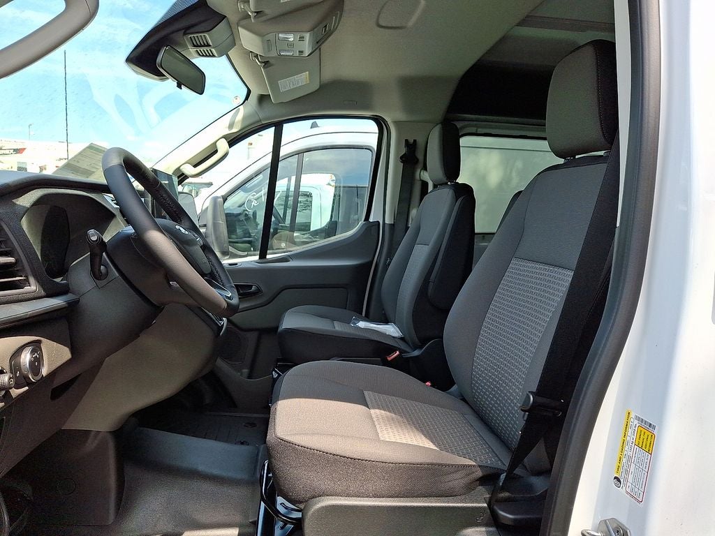 2025 Ford Transit Van Base