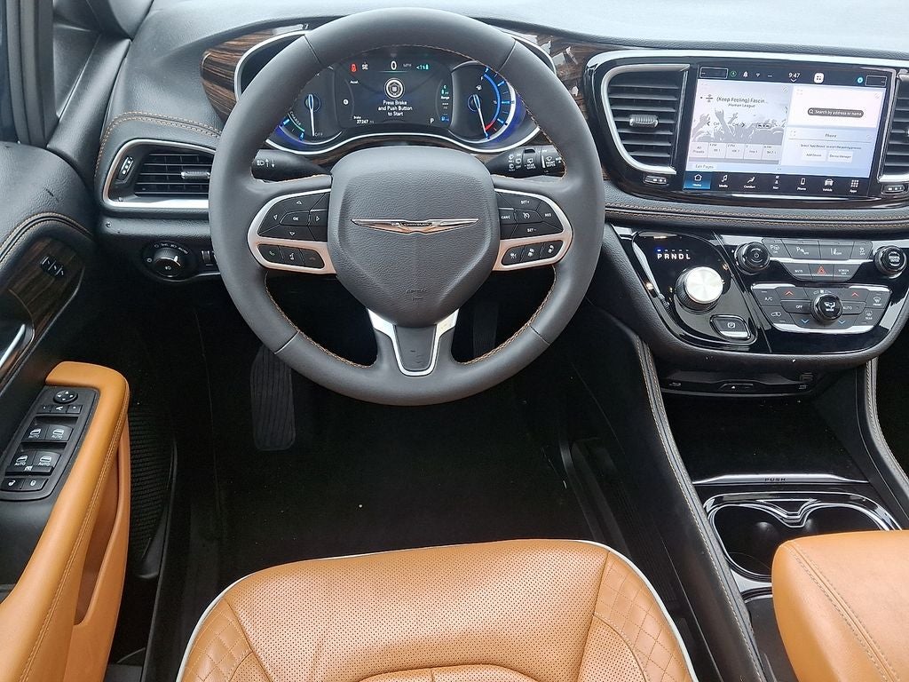 2023 Chrysler Pacifica Hybrid Pinnacle