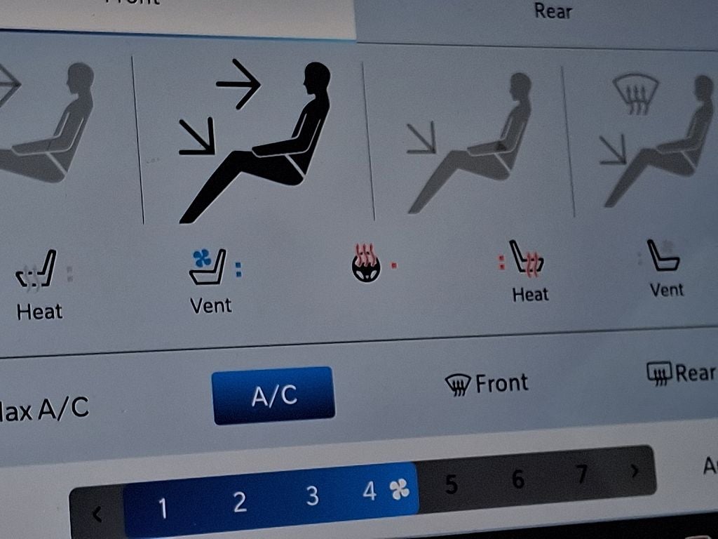 2023 Chrysler Pacifica Hybrid Pinnacle