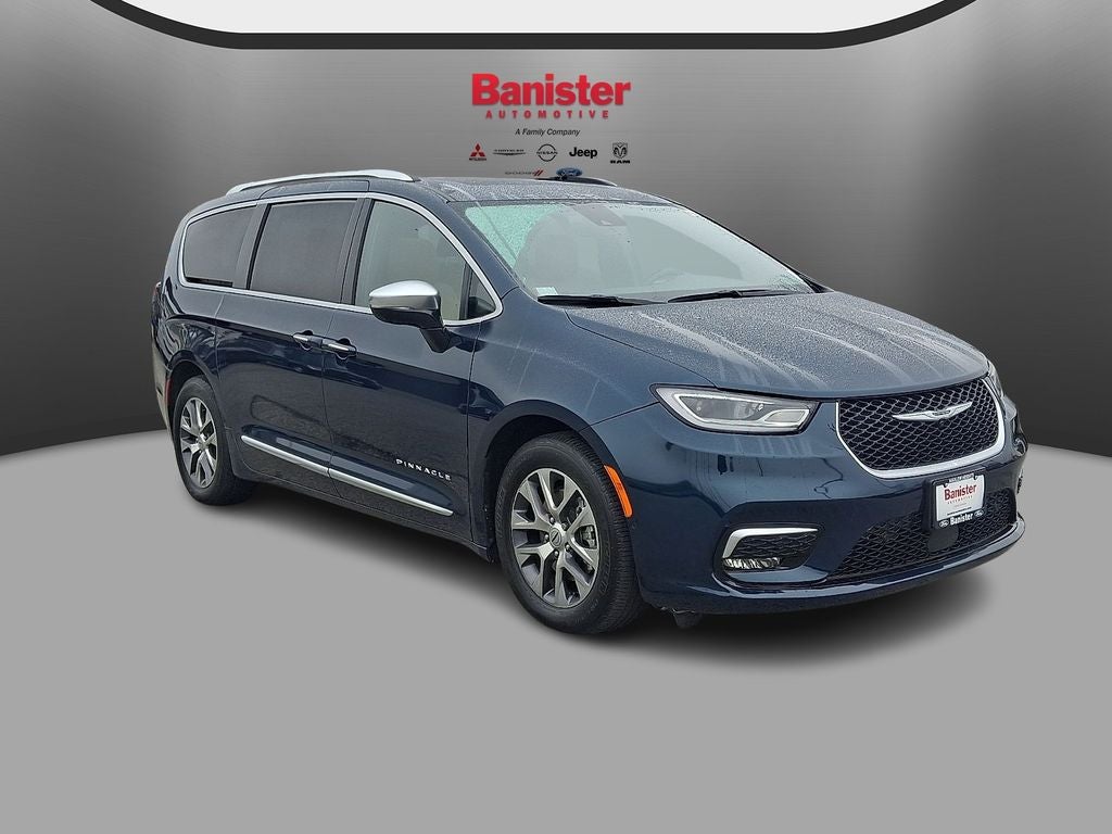 2023 Chrysler Pacifica Hybrid Pinnacle