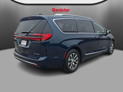 2023 Chrysler Pacifica Hybrid Pinnacle