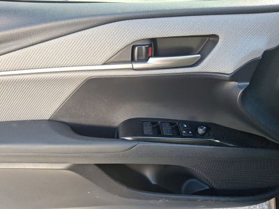 2025 Toyota Camry Hybrid SE