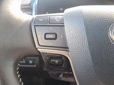 2025 Toyota Camry Hybrid SE