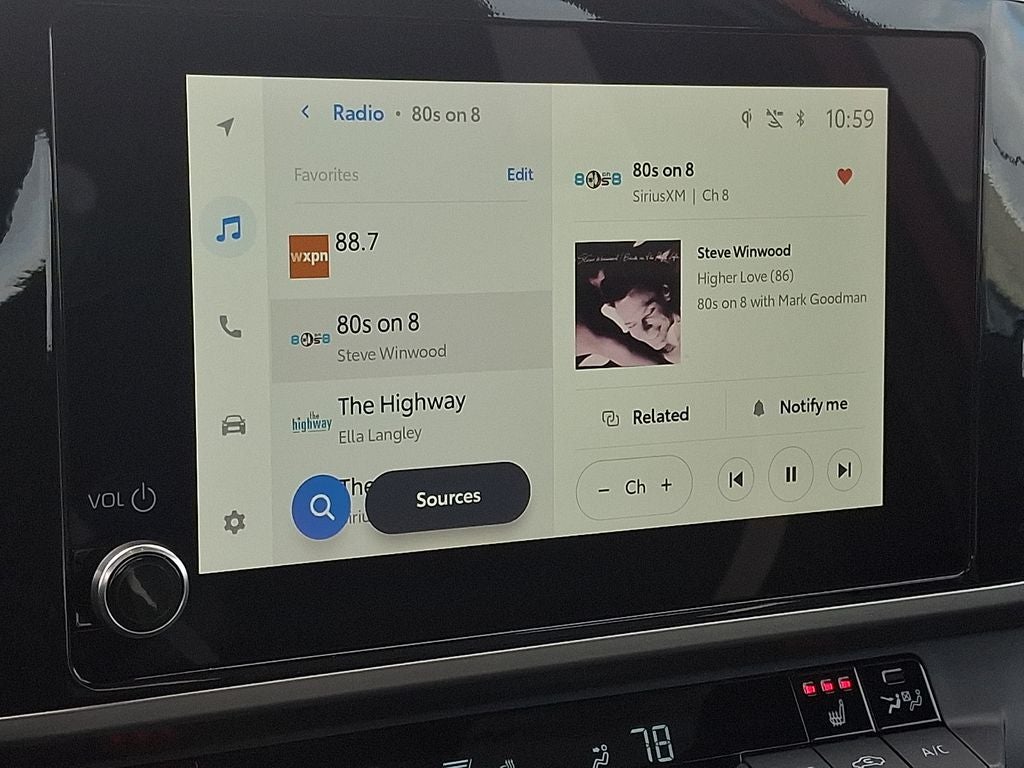 2025 Toyota Camry Hybrid SE