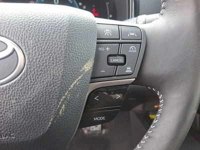 2025 Toyota Camry Hybrid SE