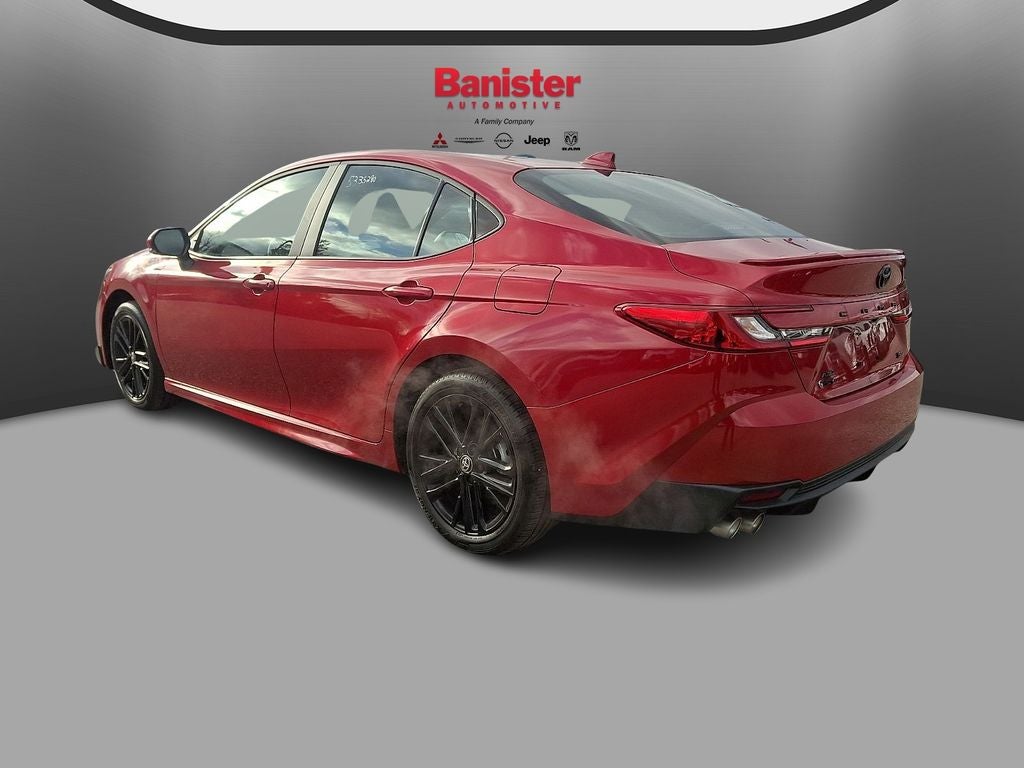 2025 Toyota Camry Hybrid SE