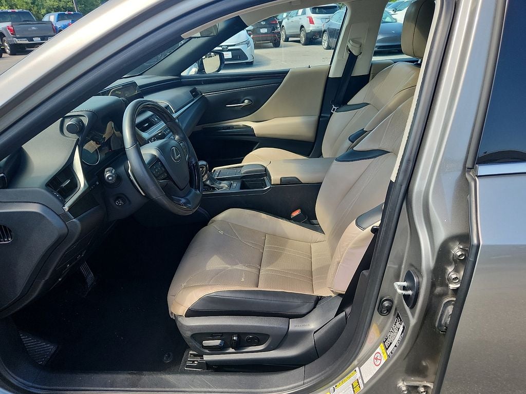 2019 Lexus ES 350 Base