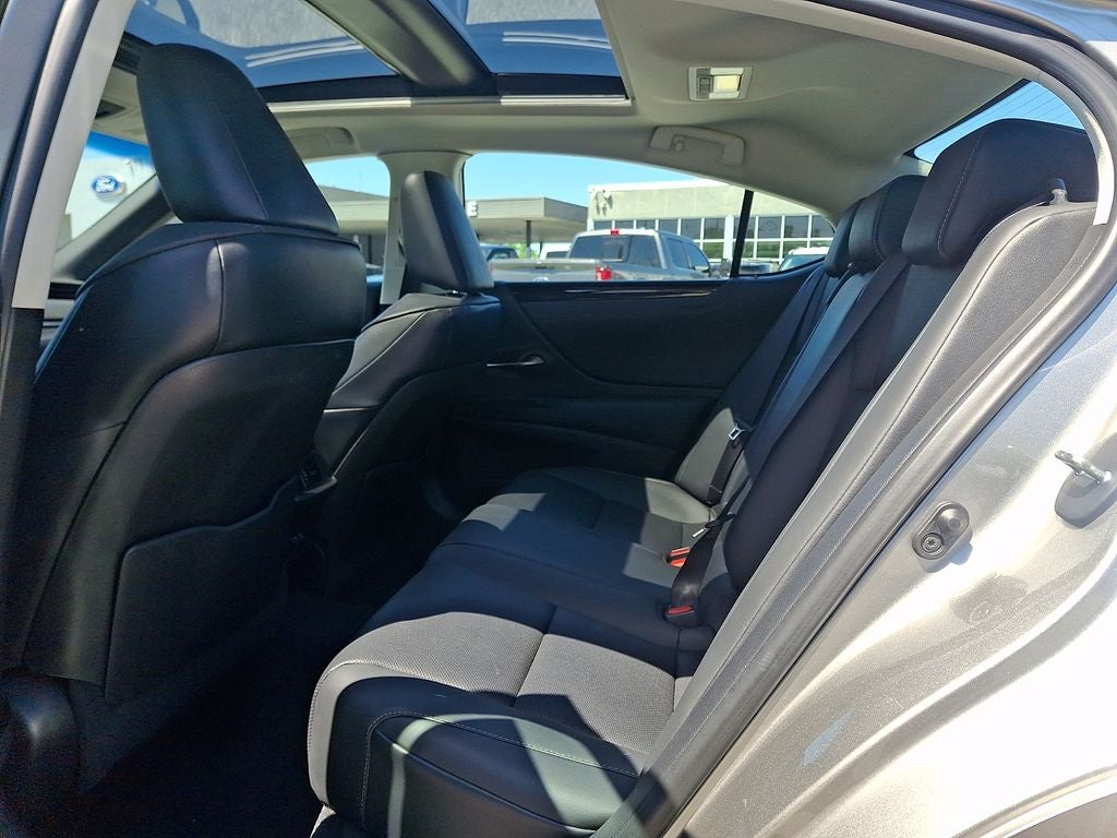 2021 Lexus ES 350 Base