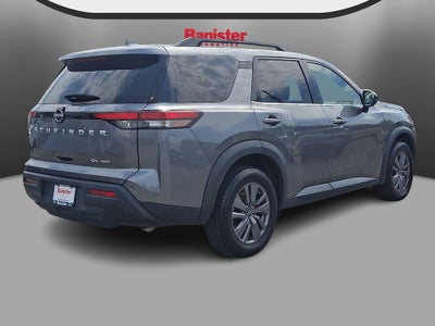 2024 Nissan Pathfinder SV